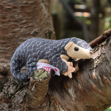 將圖片載入圖庫檢視器 臺灣穿山甲磁鐵布偶(林業署出品)