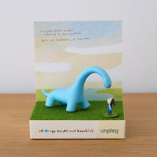 將圖片載入圖庫檢視器 Long Dino and Emma 恐龍和小女孩(限量版)